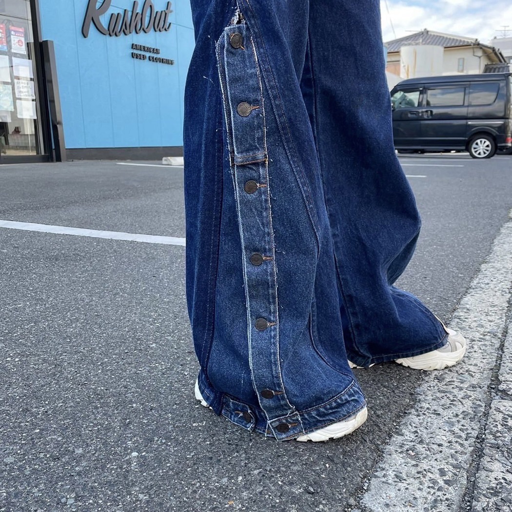 リメイクフレアパンツで新しいファッションに挑戦！ - 名古屋 Snap 
