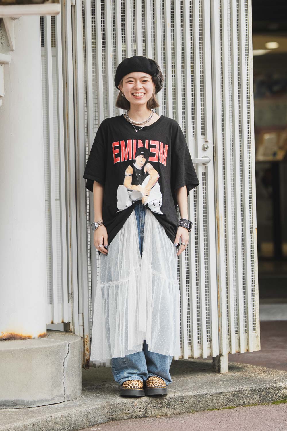 にこ